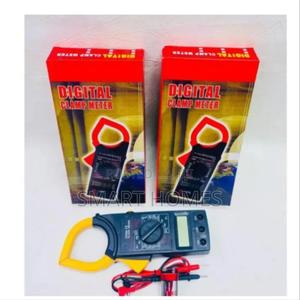 Digital Clamp Meter - main view