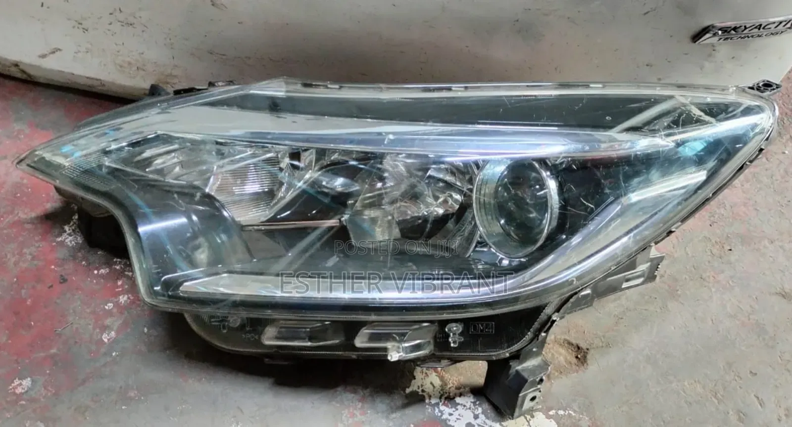 Nissan Note 2015 Headlamp