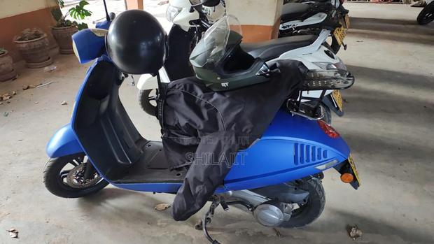 Motorcycle 2021 Blue - main view