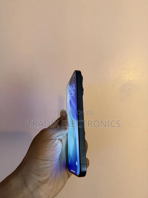 Apple iPhone 15 Pro 256 GB Blue - thumbnail 3