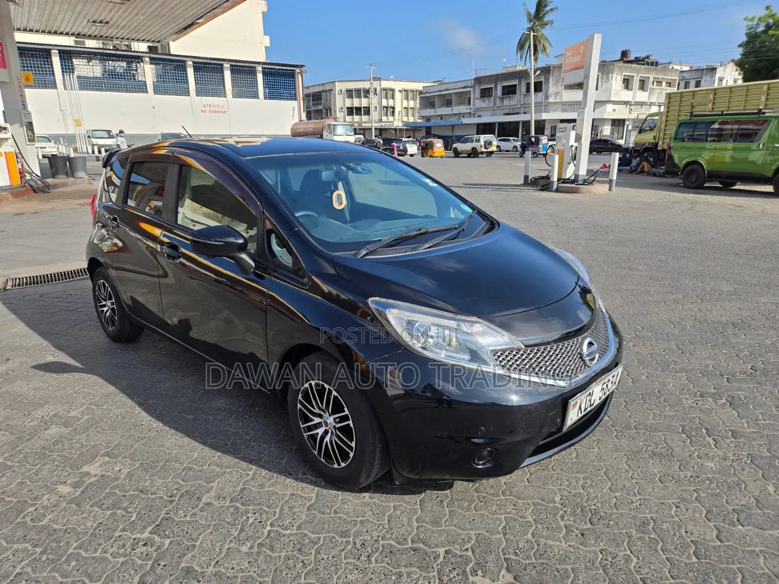 Nissan Note 2016 Black