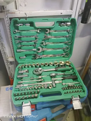 82 Piece Tools Set