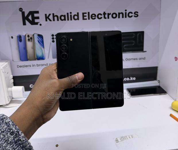 Samsung Galaxy Z Fold 5 256 GB Black - thumbnail 3