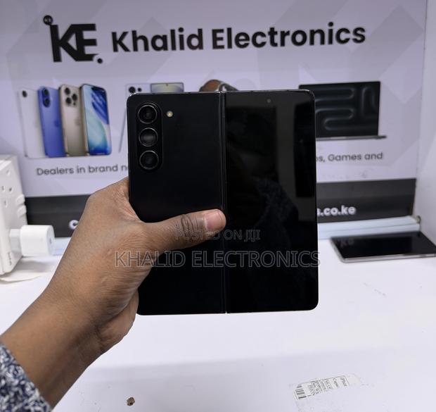 Samsung Galaxy Z Fold 5 256 GB Black - thumbnail 4