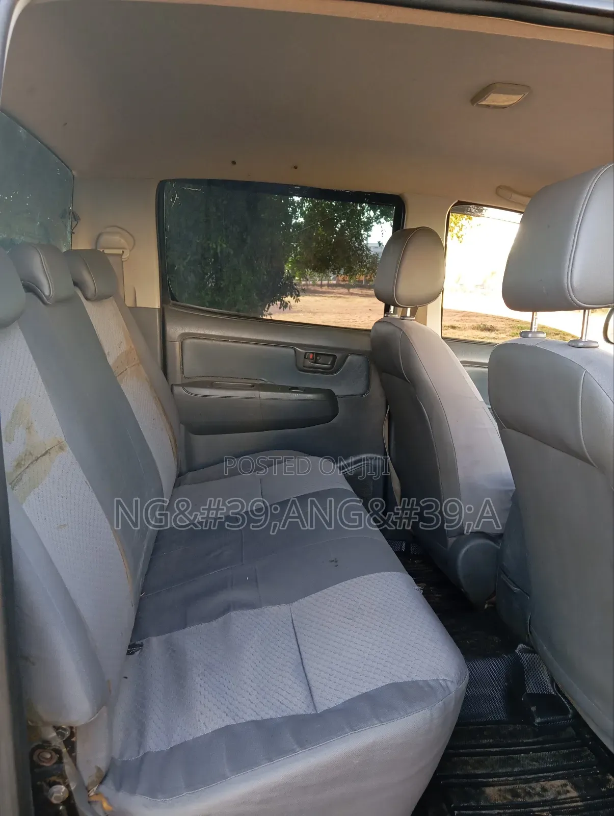 Toyota Hilux 2013 Gray