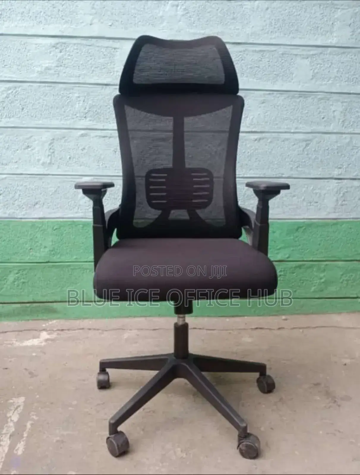 Adjustable Headrest Office Chair