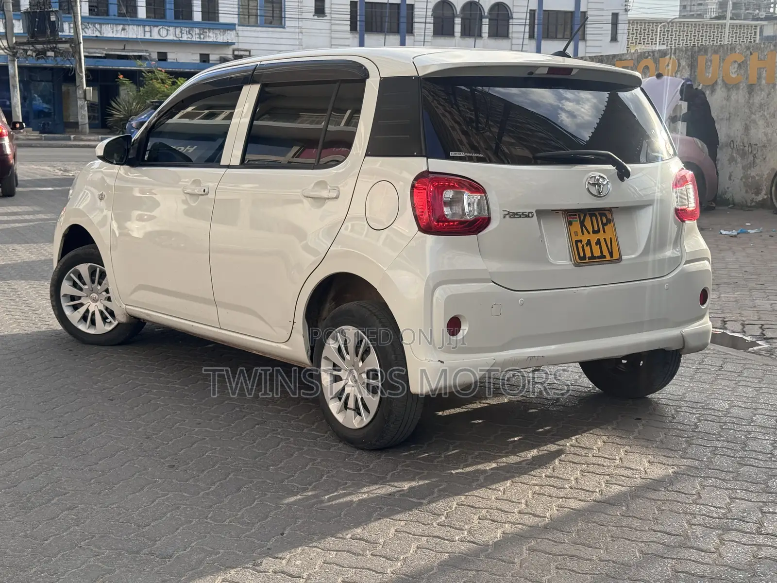 Toyota Passo 1.0 FWD 2017 White