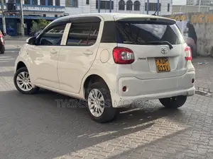 Toyota Passo 1.0 FWD 2017 White