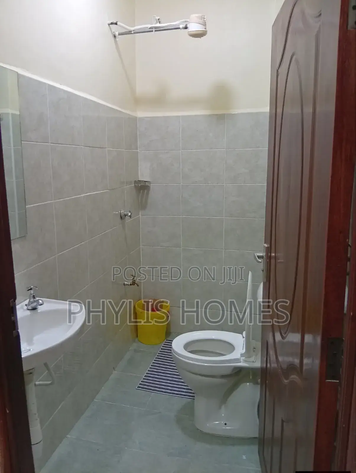 Mordarn Furnished One Bedroom Along Sanasana South B