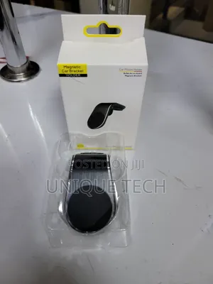 Universal Car Phone Holder/ Magnetic Mount Phone Holder