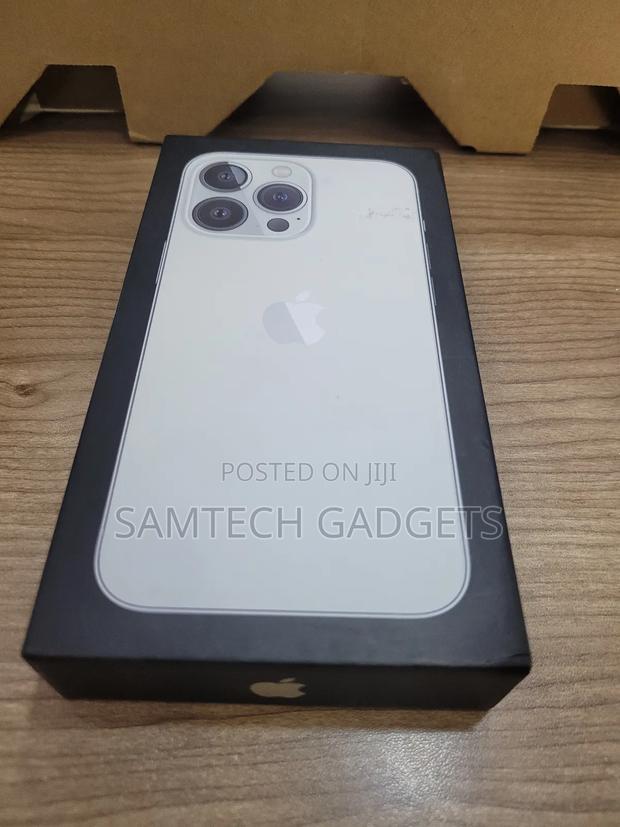 New Apple iPhone 13 Pro 256 GB White - main view