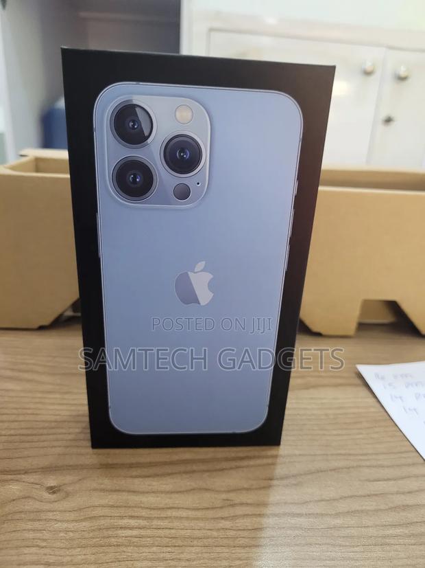 New Apple iPhone 13 Pro 256 GB Blue - thumbnail 3