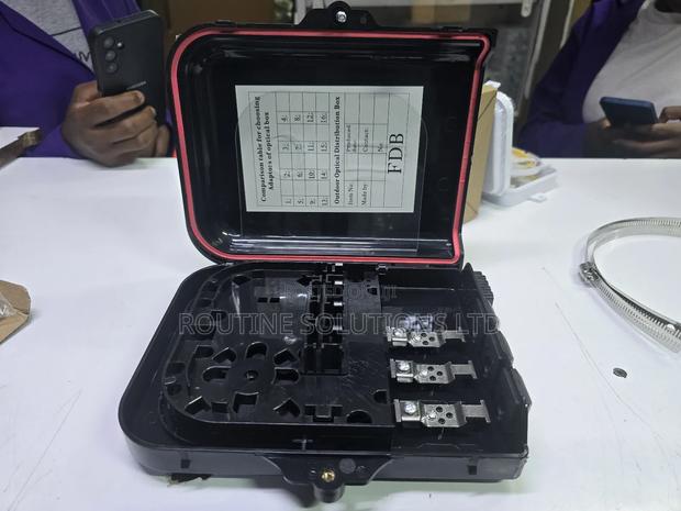 Fiber Access Terminal Fat 1x8 Empty - main view
