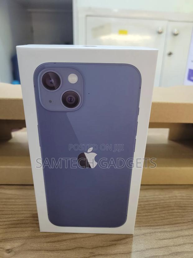 New Apple iPhone 13 256 GB Blue - thumbnail 3