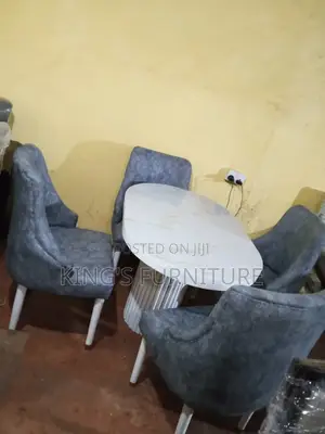 4 Seater Executive Dinning Table/Hotel Chairs