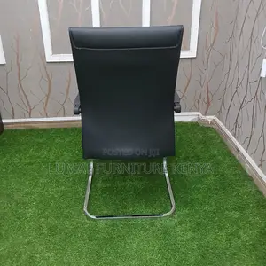 Comfortable Visitors Desk Chair