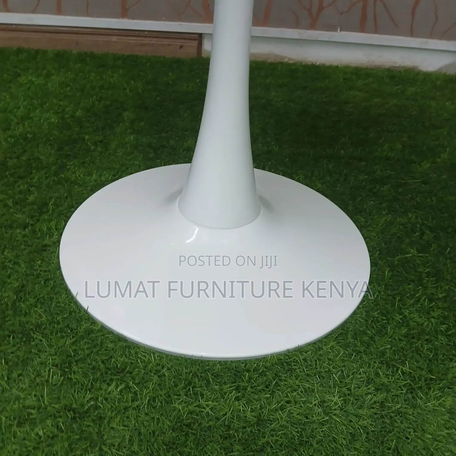 Designer Round Eames Table