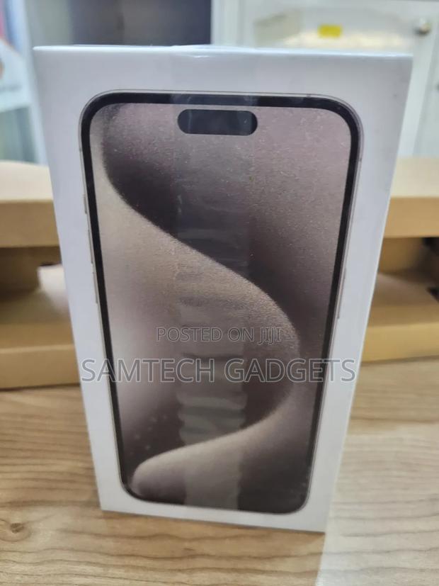 New Apple iPhone 15 Pro Max 256 GB Gray - thumbnail 3