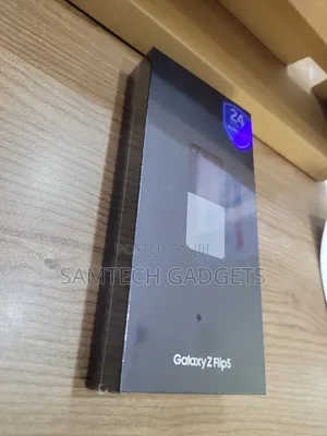 New Samsung Galaxy Z Flip 5 256 GB Black