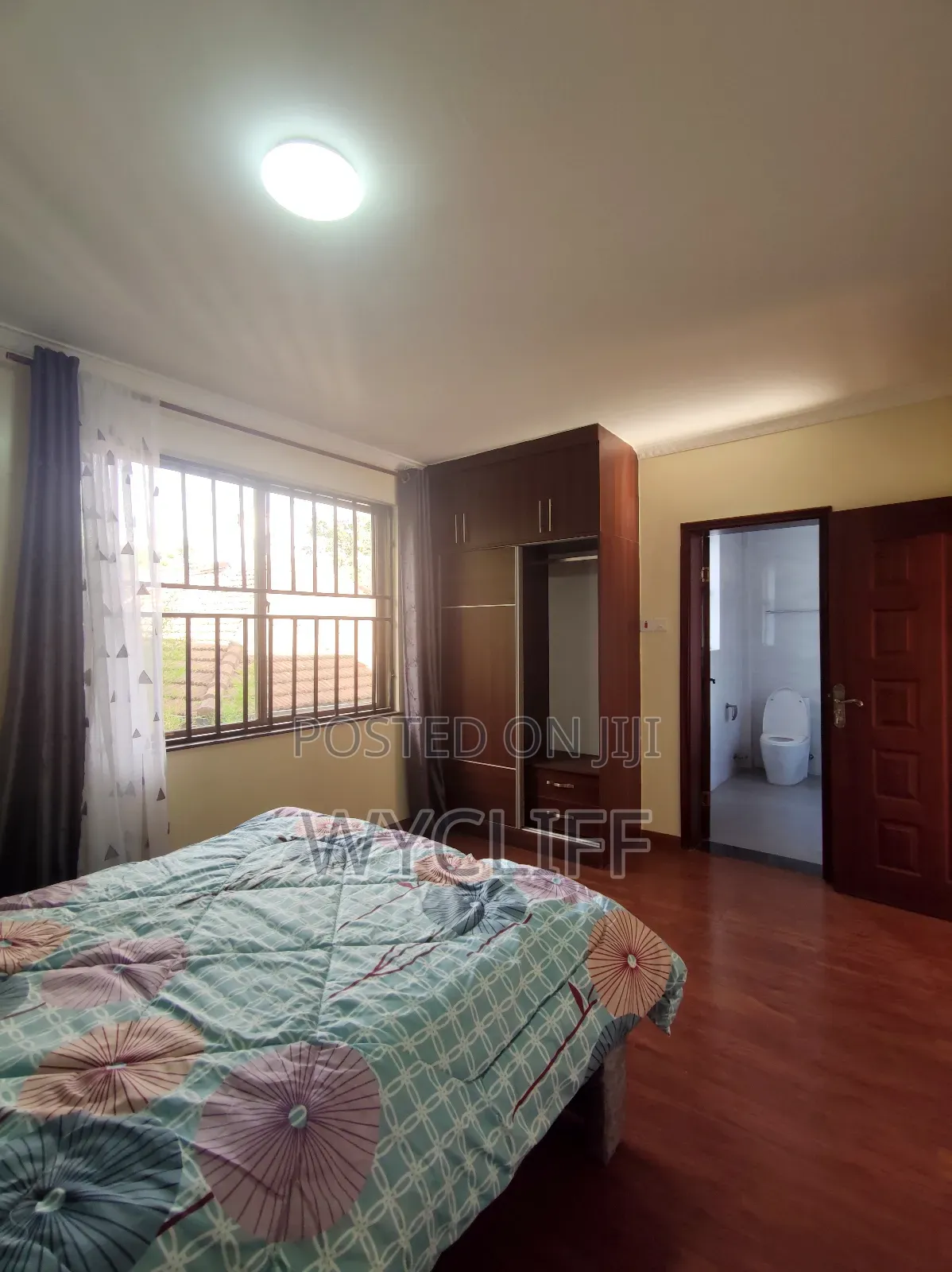 5bdrm Villa in Lavington for sale