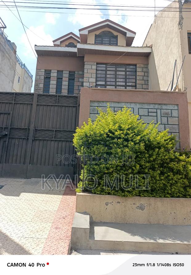 5bdrm House in Donholm for sale