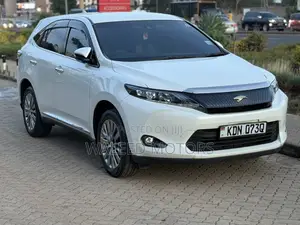 Toyota Harrier 2.0 2016
