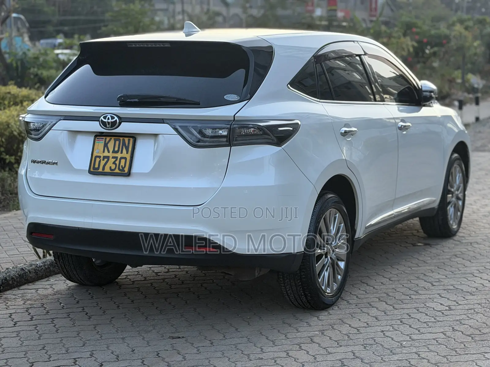 Toyota Harrier 2.0 2016