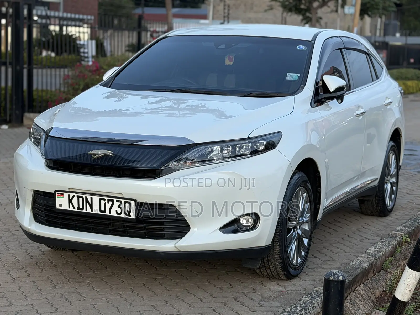 Toyota Harrier 2.0 2016
