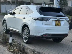 Toyota Harrier 2.0 2016