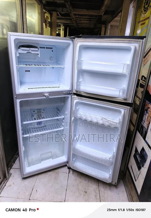 Well Used Samsung Fridge 280 Litres - thumbnail 2