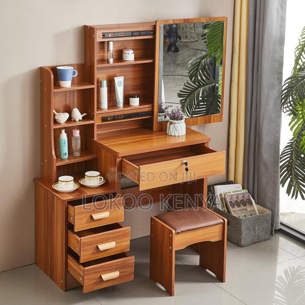 Dresser ; Makeup Dressing Table With Mirror