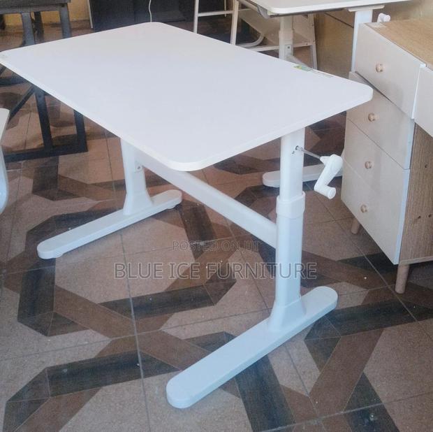 Adjustable Modern Office Working Table - main view
