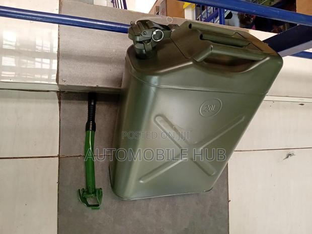 20l Metal Fuel Jerry Can With Flexible Spout - thumbnail 2