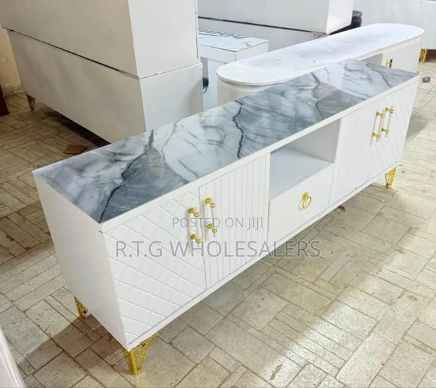 5.5 FTS Executive Tv Stand With Marble Sheet Top