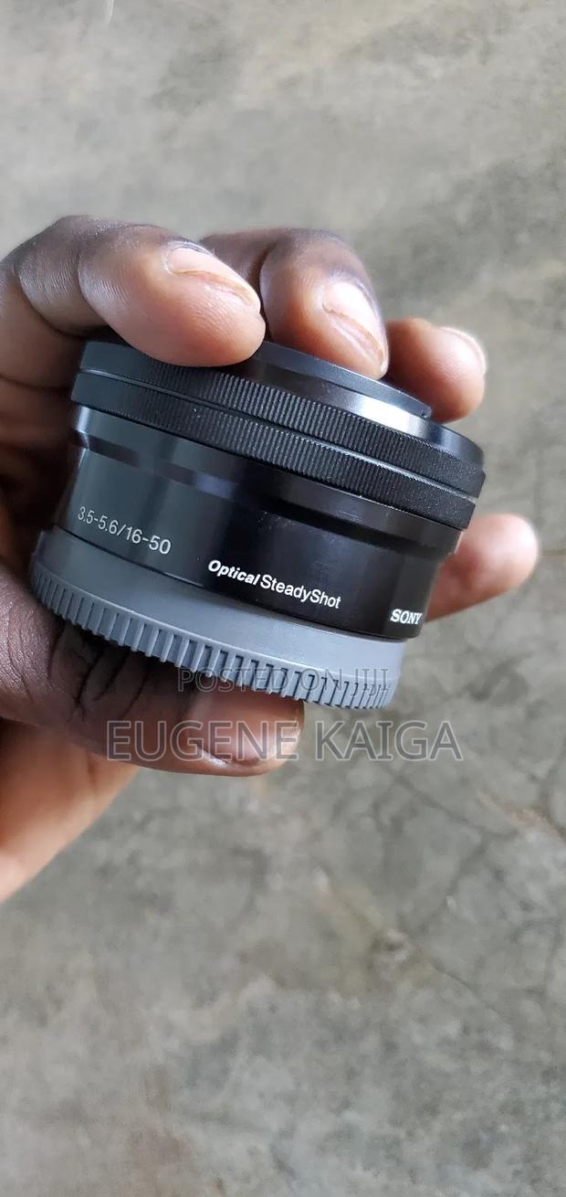 Sony 16-50mm Zoom Lense - main view