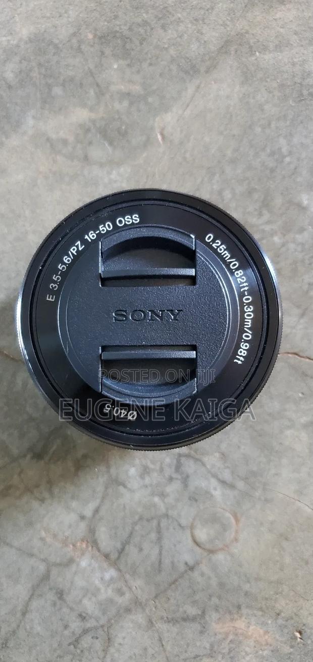 Sony 16-50mm Zoom Lense - thumbnail 3
