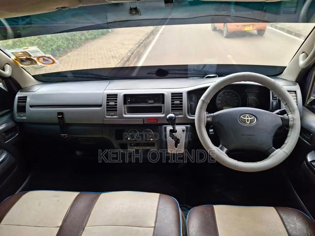 Toyota HiAce 2012 Blue - thumbnail 8