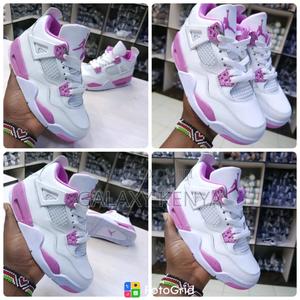 Jordan 4 Valentine - thumbnail 2