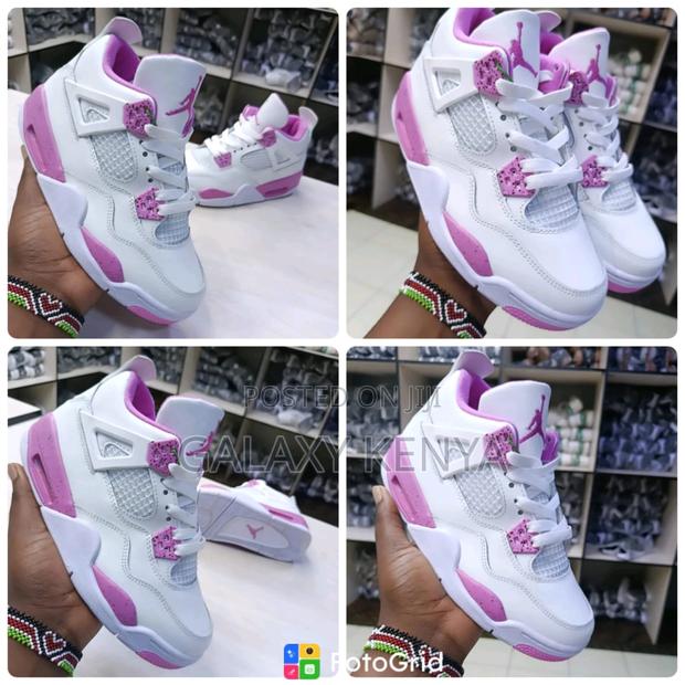 Jordan 4 Valentine - main view