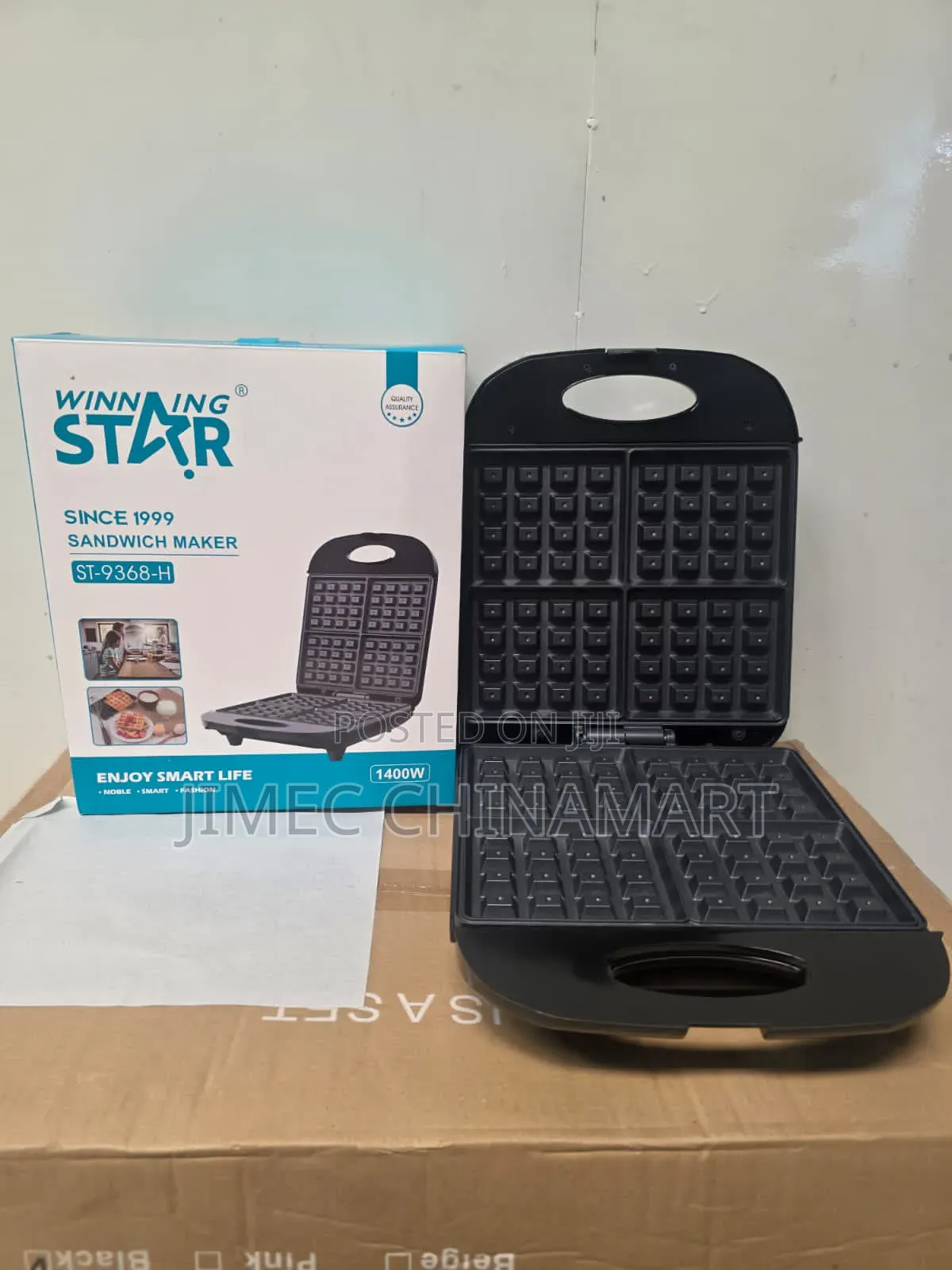4-Slice Star Waffle Maker