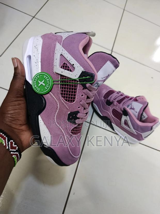 Jordan 4 Valentine - thumbnail 4