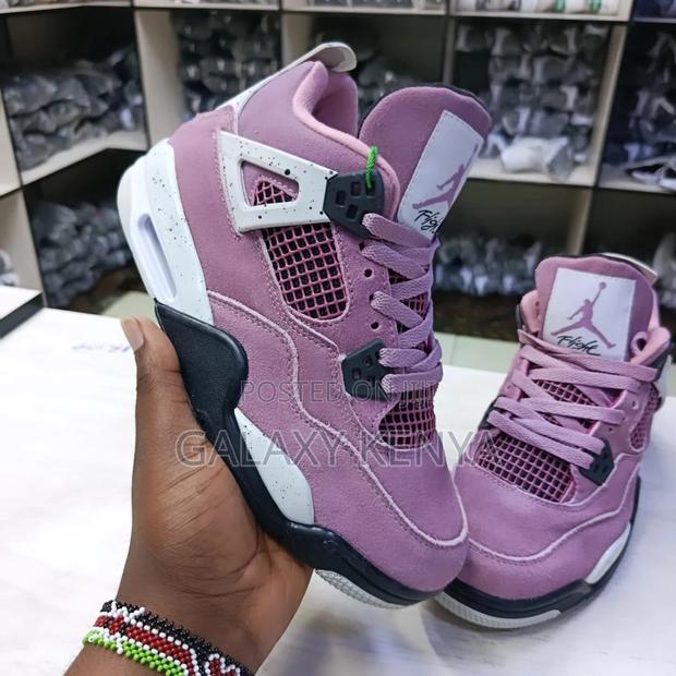 Jordan 4 Valentine - thumbnail 5
