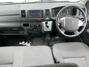 Toyota HiAce 2019 Silver