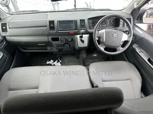 Toyota HiAce 2019 Silver