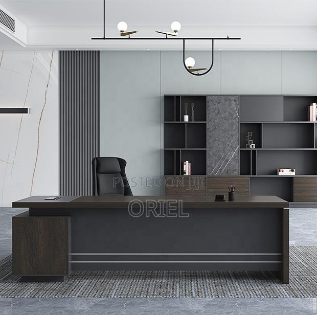 Office Desks; Spacious Executive Office Desk 1.8 Meters - thumbnail 8