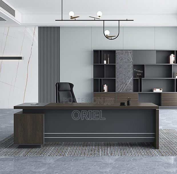 Office Desks; Spacious Executive Office Desk 1.8 Meters - thumbnail 11