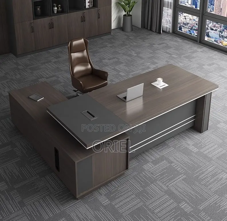 Office Desks; Spacious Executive Office Desk 1.8 Meters