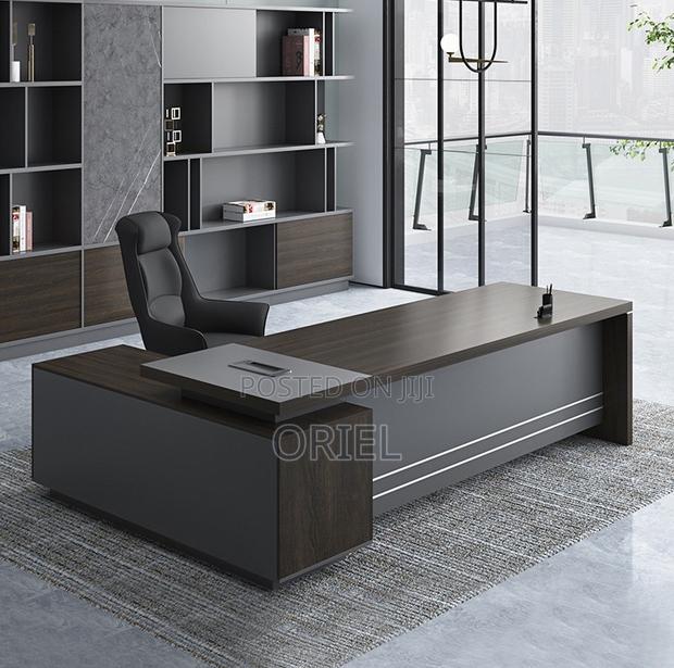 Office Desks; Spacious Executive Office Desk 1.8 Meters - thumbnail 13