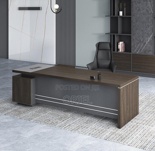 Office Desks; Spacious Executive Office Desk 1.8 Meters - thumbnail 16