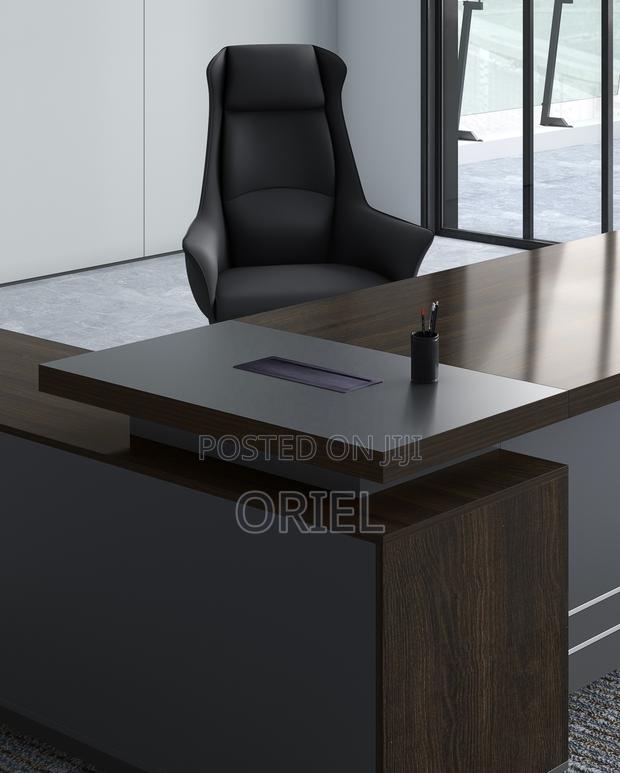 Office Desks; Spacious Executive Office Desk 1.8 Meters - thumbnail 19